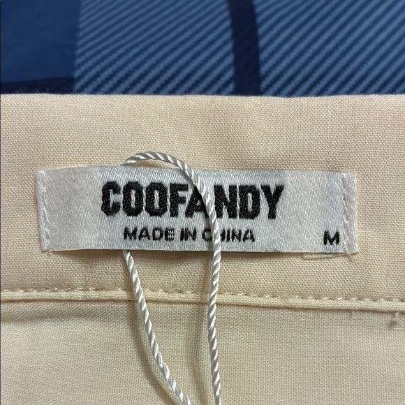 Men's cloud cream Short Sleeve Button Down Shirt - Picture 7 of 7